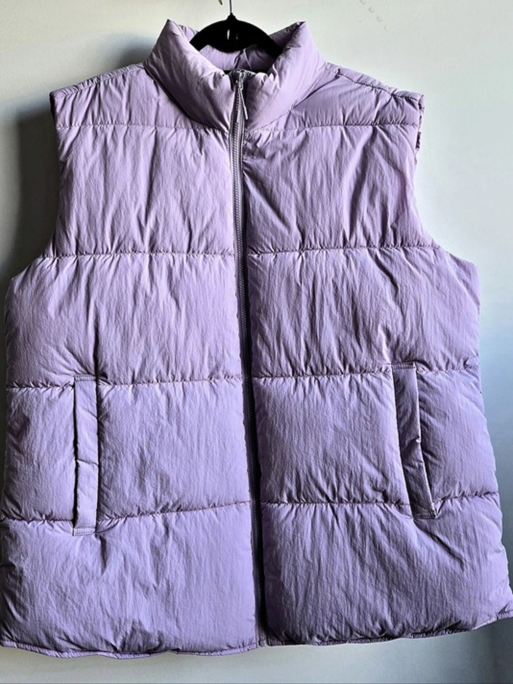 Women's Puffer Vest in Purple Like New